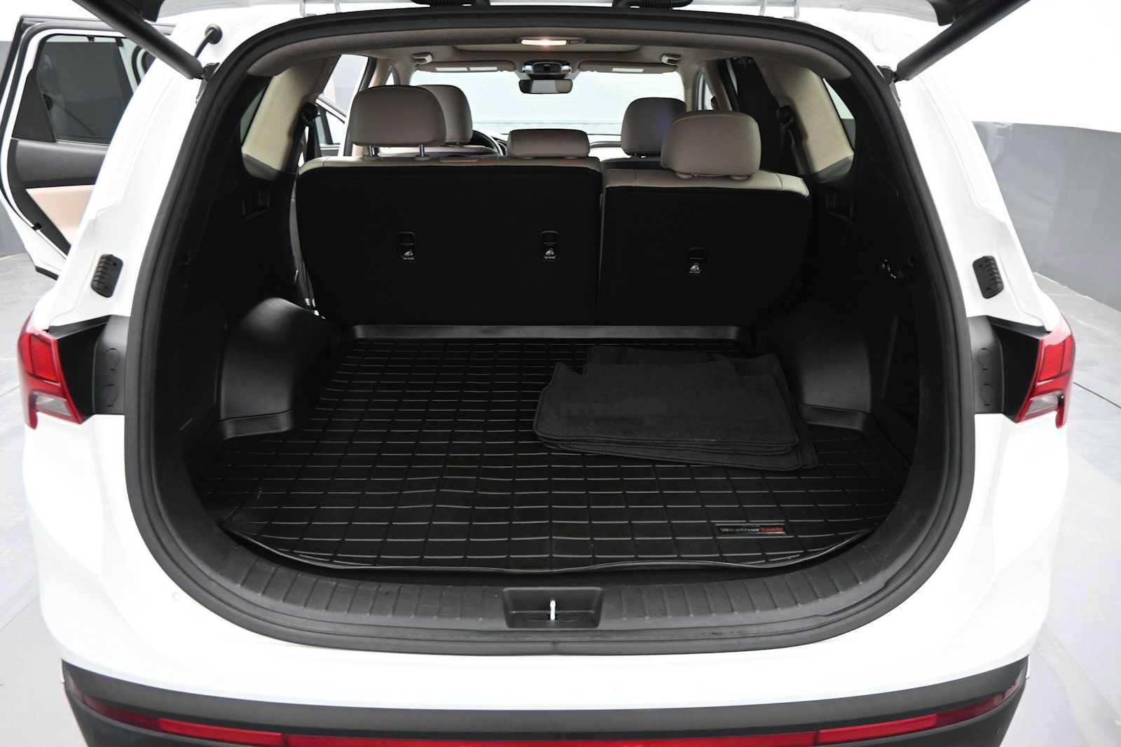 Used 2023 Hyundai Santa Fe Limited AWD/4WD image 13