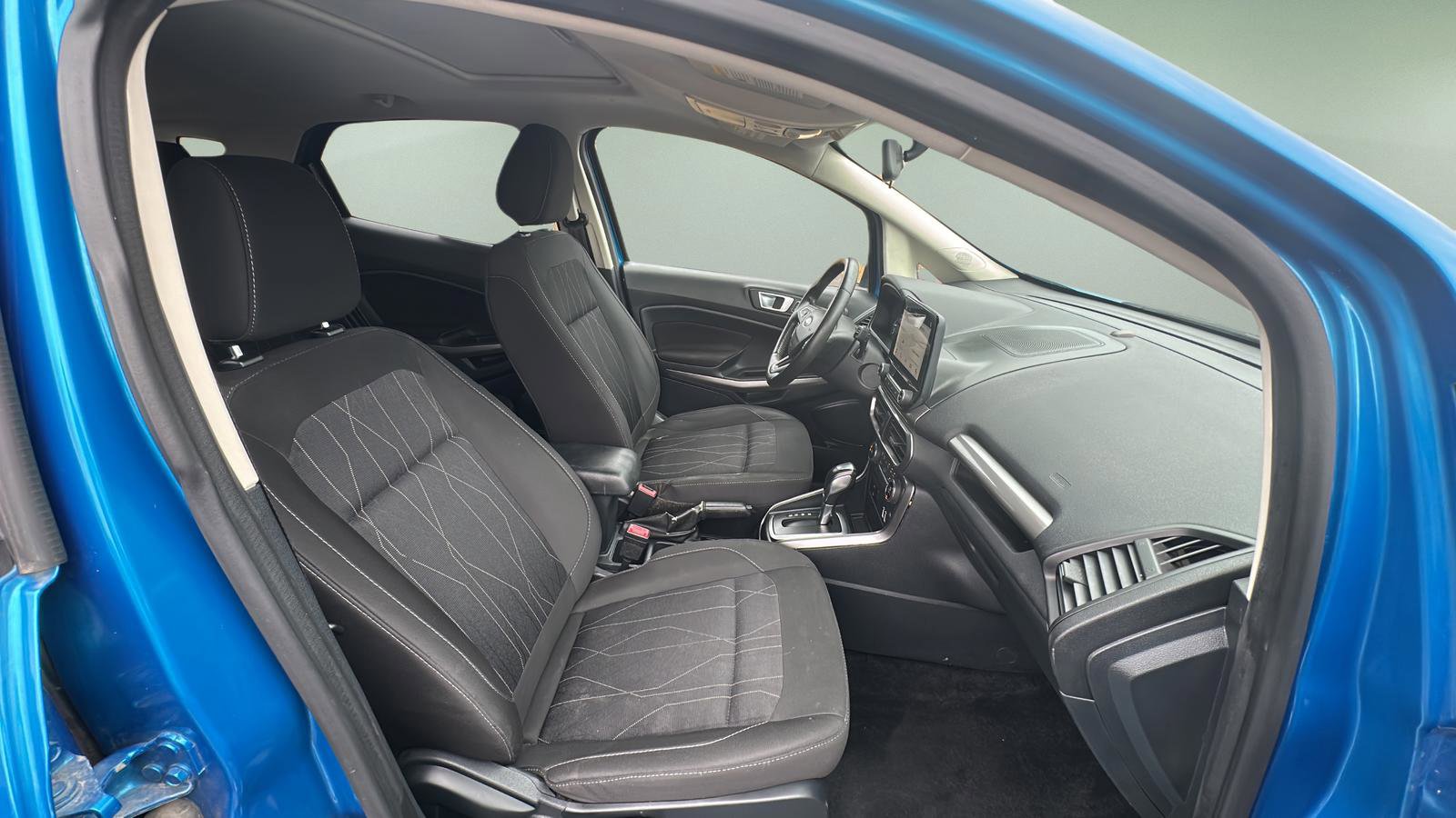 Used 2019 Ford EcoSport SE w/ SE Convenience Package FWD image 16