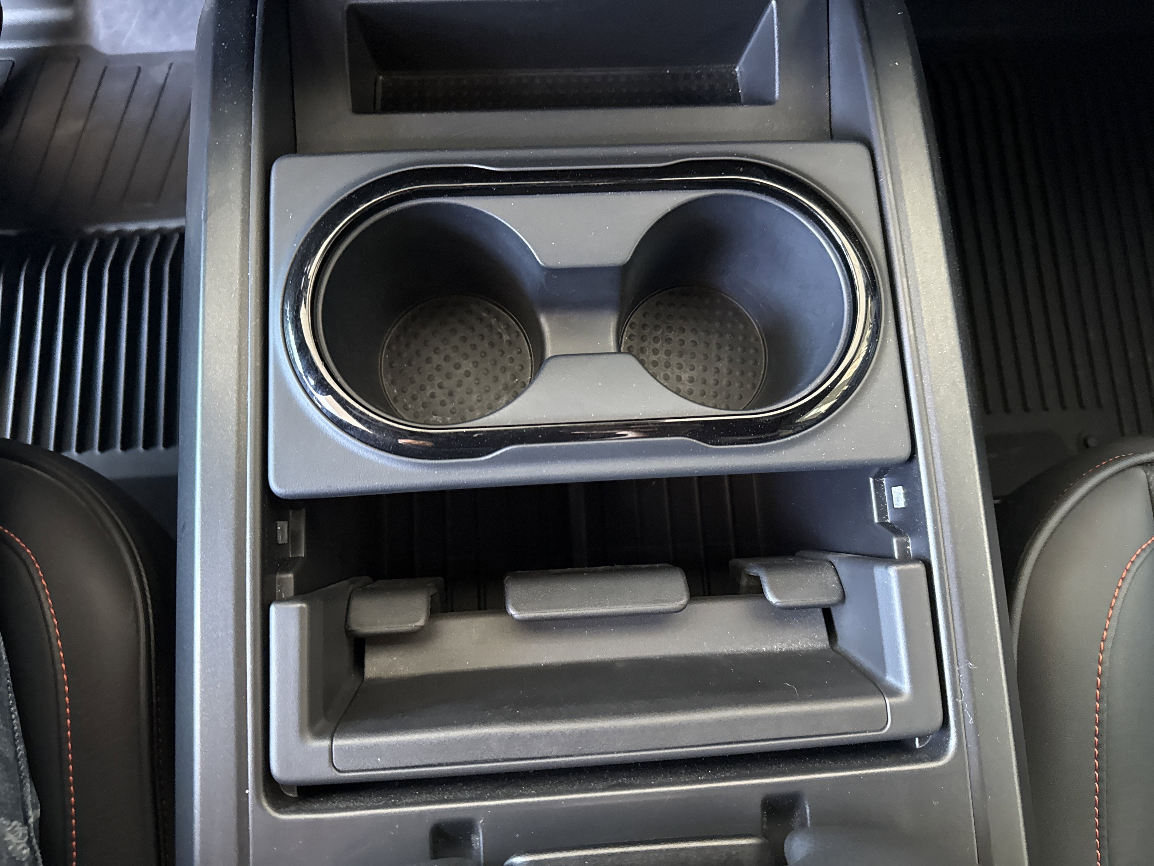 Used 2024 Nissan Titan PRO-4X w/ Off Road Protection Package image 36