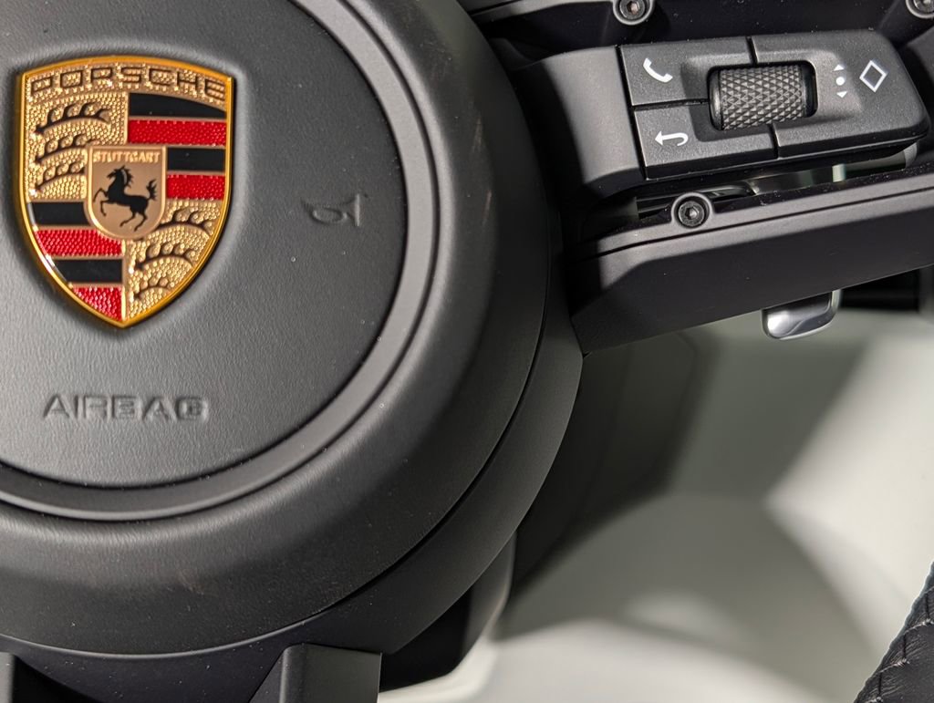 New 2026 Porsche Macan image 37