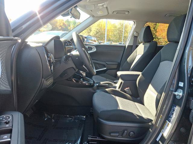 New 2025 Kia Soul S image 6