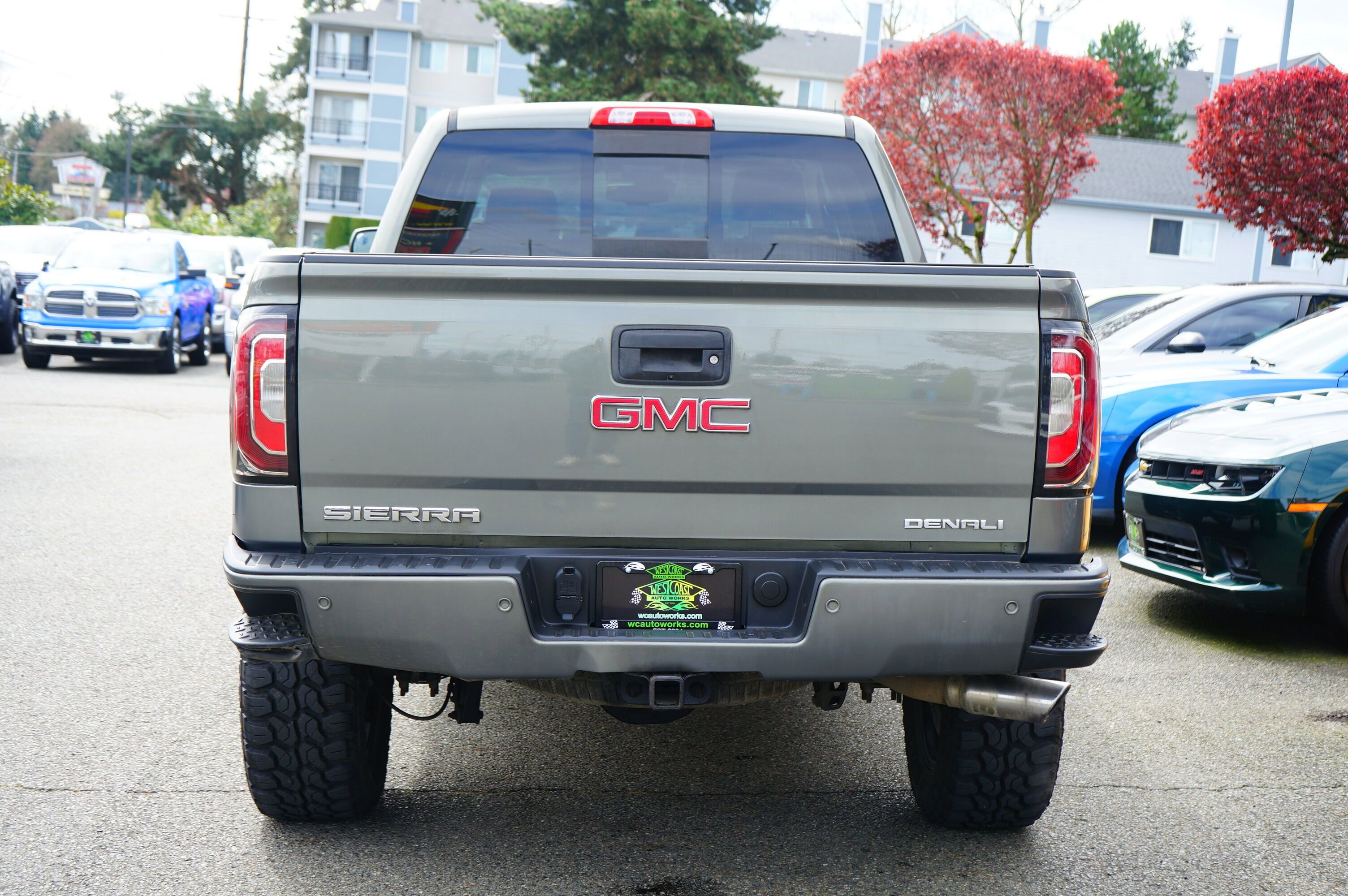Used 2017 GMC Sierra 1500 Denali w/ Denali Ultimate Package AWD/4WD image 4
