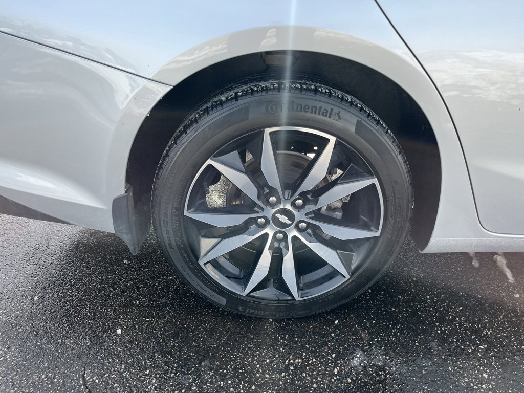 Used 2018 Chevrolet Malibu LT image 30