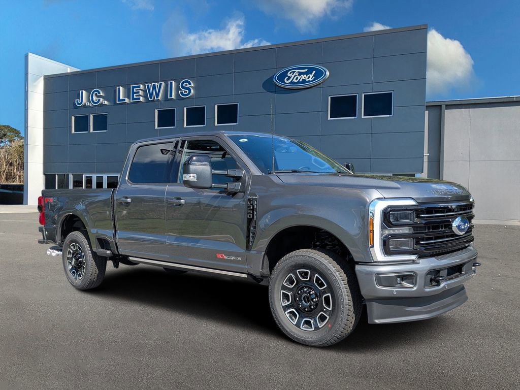 New 2026 Ford F350 Platinum w/ FX4 Off-Road Package