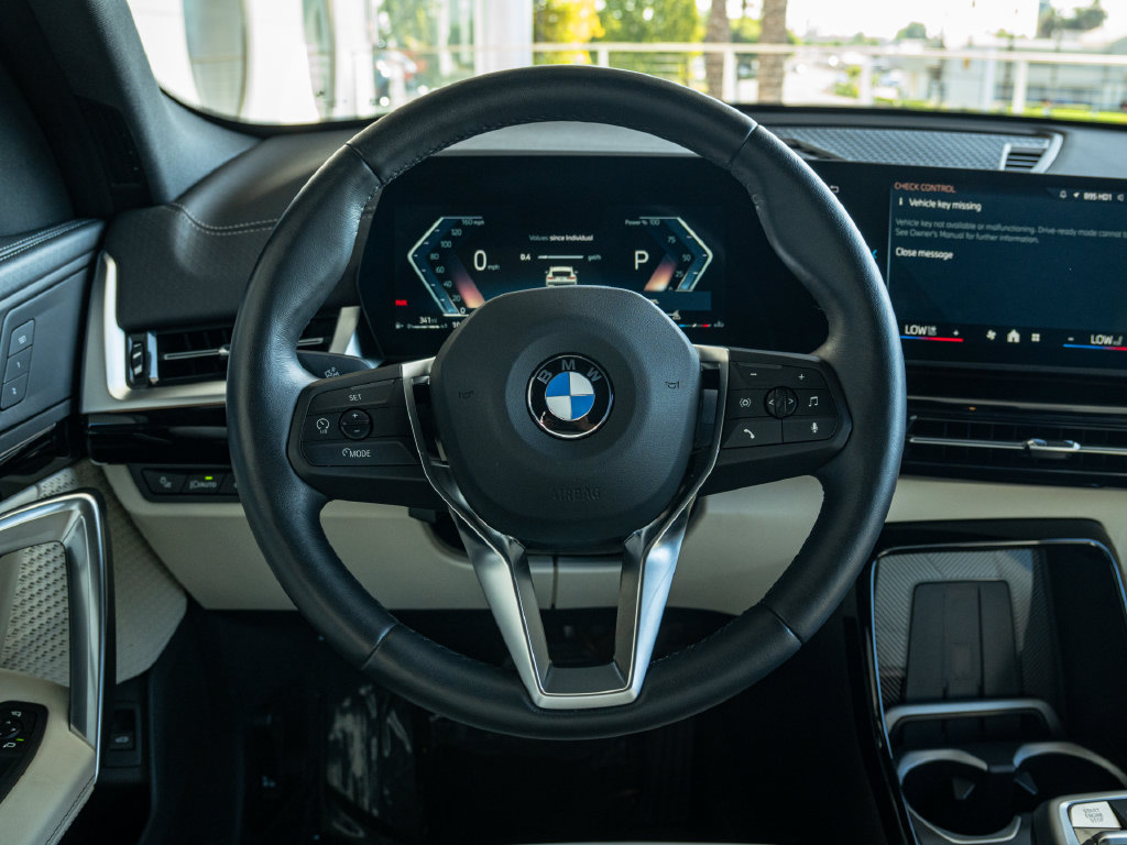 Used 2026 BMW X2 xDrive28i AWD/4WD image 12