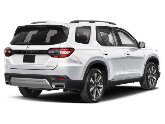 Used 2025 Honda Pilot Touring image 2