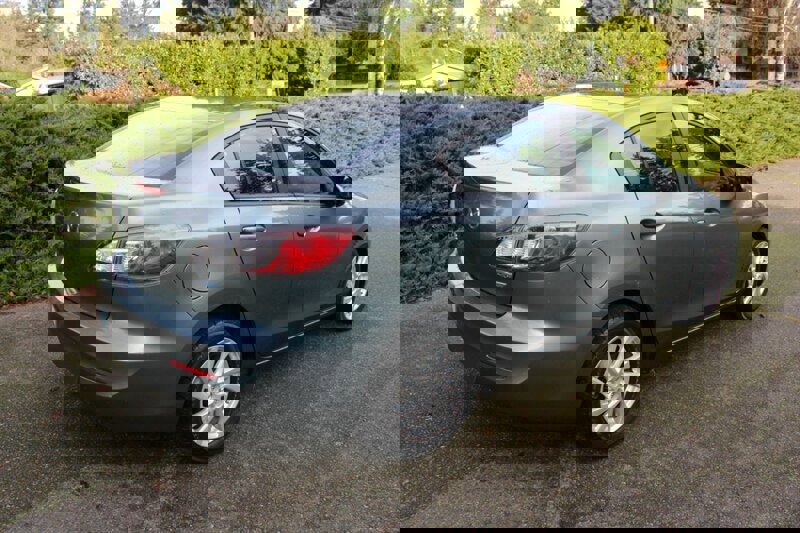 Used 2012 MAZDA MAZDA3 i Touring image 3