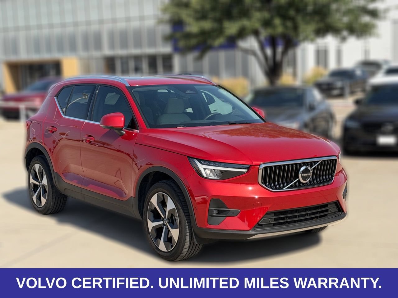 Certified 2024 Volvo XC40 B5 Plus AWD/4WD image 7