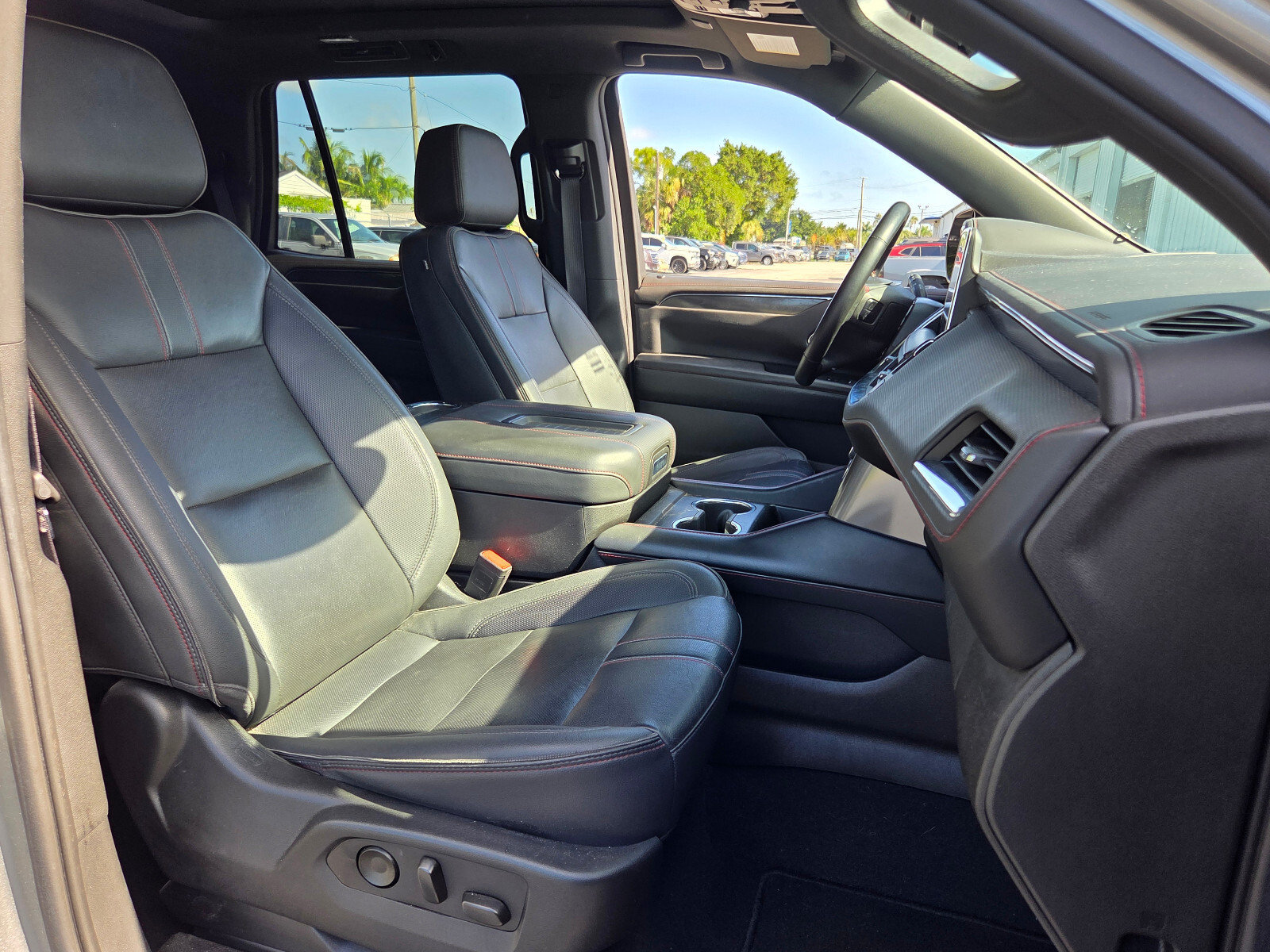 Certified 2023 Chevrolet Tahoe RST w/ Luxury Package AWD/4WD image 19