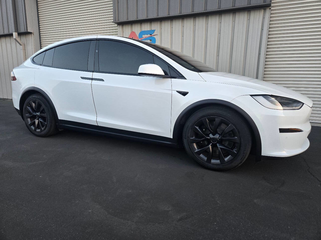 Used 2022 Tesla Model X Base AWD 4dr SUV image 10