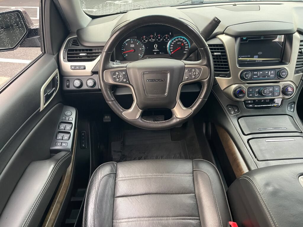 Used 2018 GMC Yukon Denali w/ Open Road Package AWD/4WD image 2