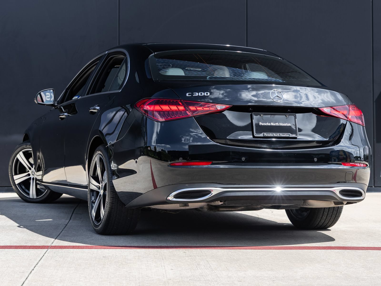 Used 2025 Mercedes-Benz C 300 Sedan image 6