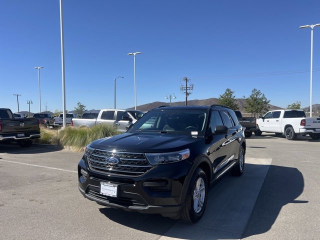 Used 2023 Ford Explorer XLT image 4