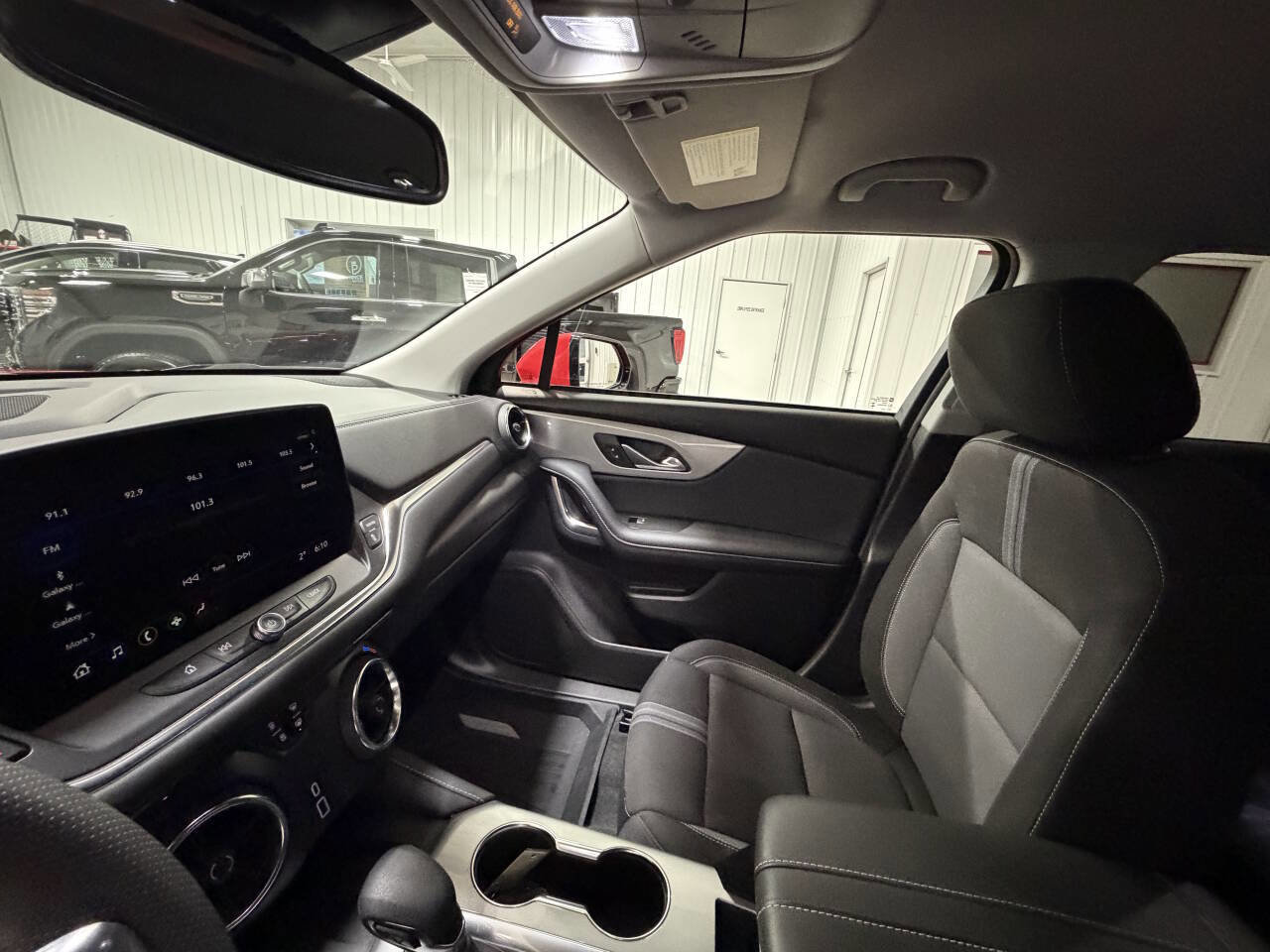 Used 2024 Chevrolet Blazer LT w/ Convenience Package image 27