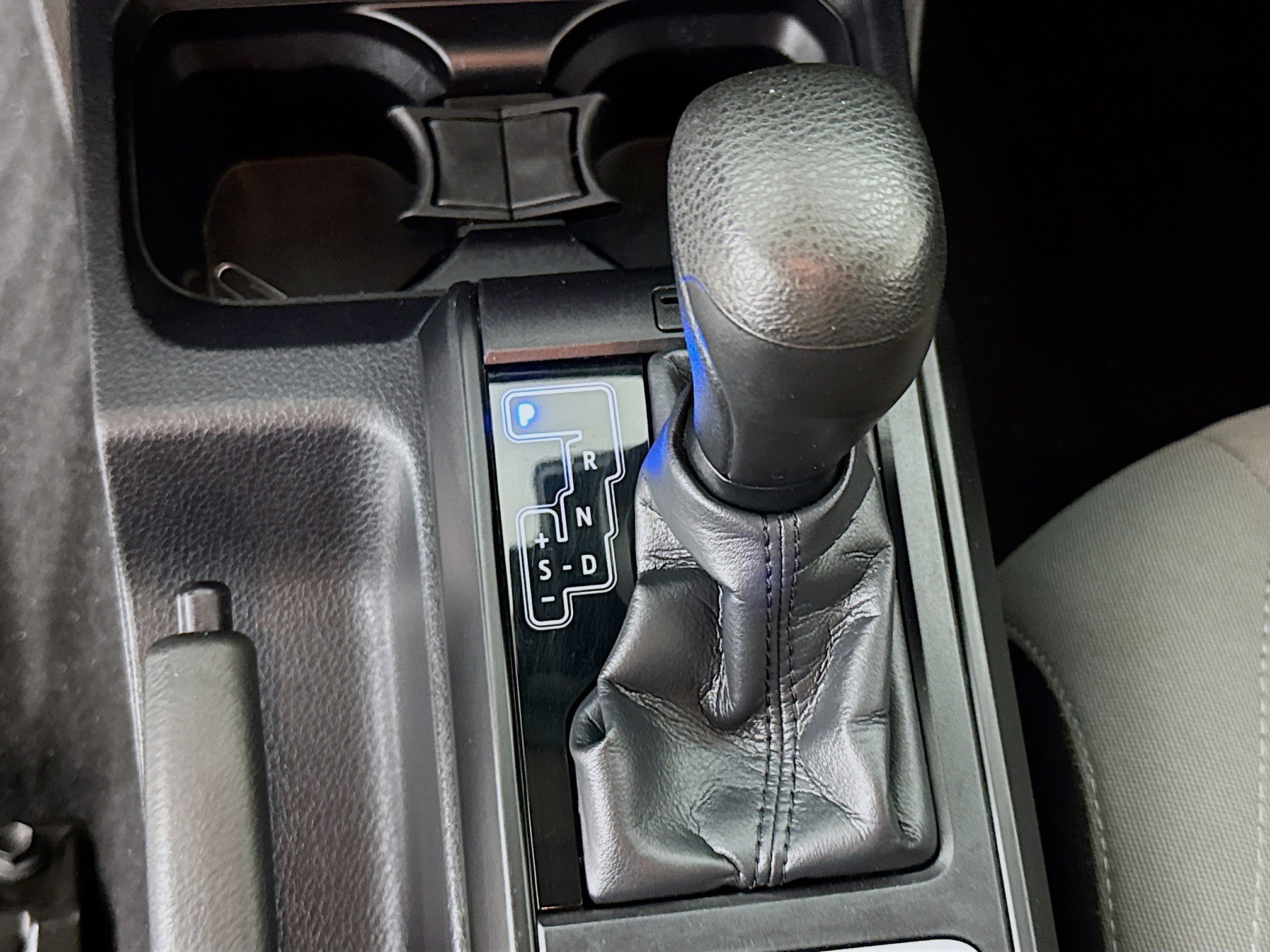 Used 2021 Toyota Tacoma SR w/ SR Convenience Package image 19