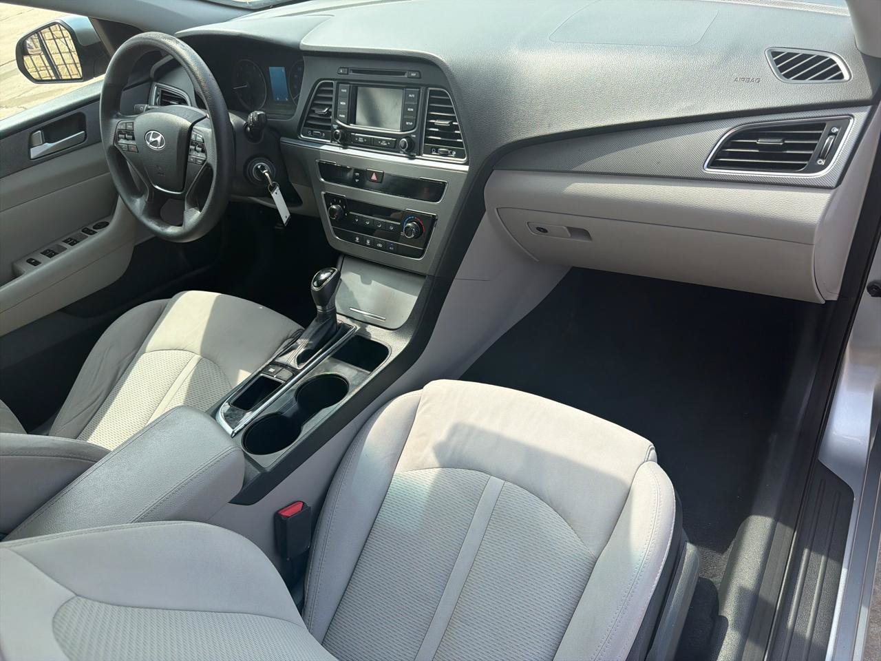 Used 2015 Hyundai Sonata SE w/ Option Group 09 FWD image 20