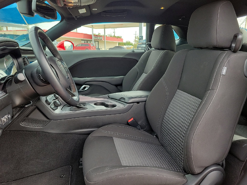 Used 2023 Dodge Challenger SXT AWD/4WD image 12