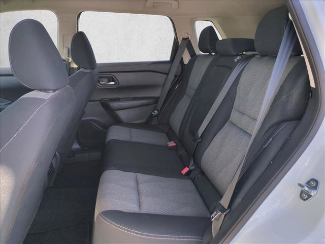 Used 2026 Nissan Rogue SV FWD image 18