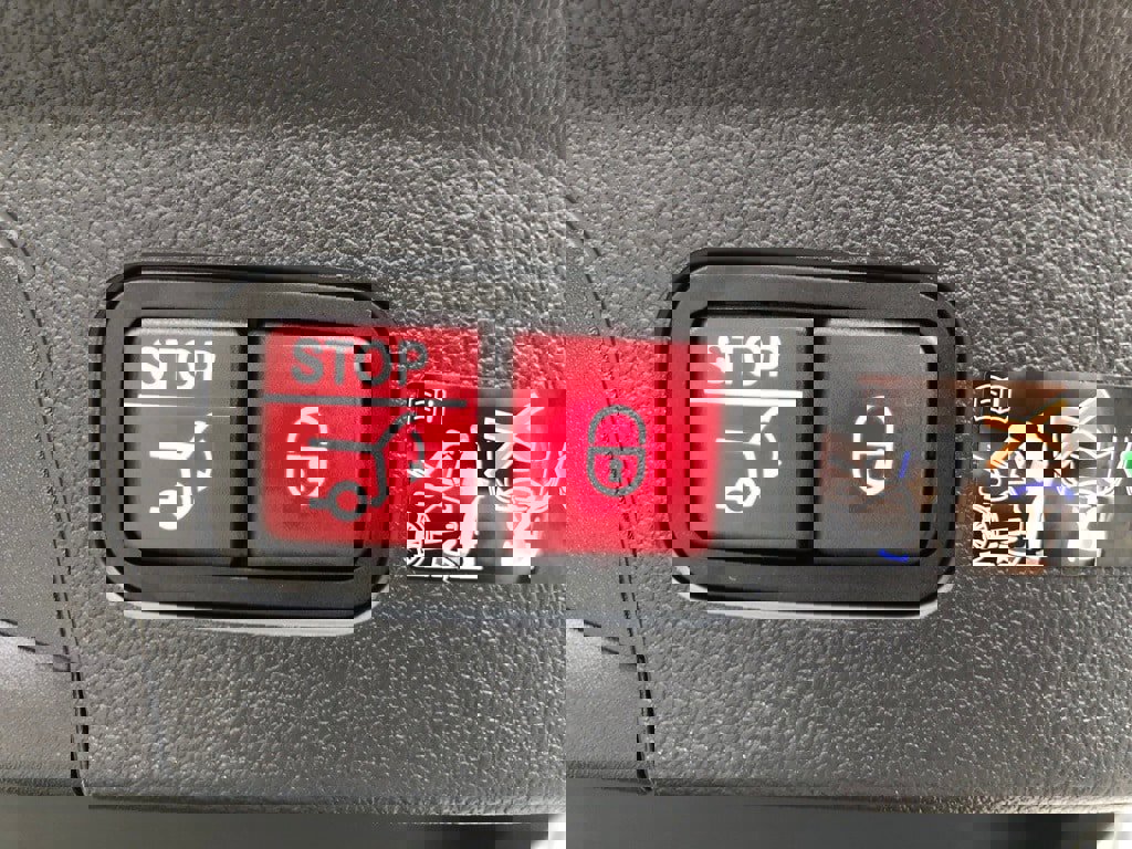 New 2026 Mercedes-Benz GLE 450 4MATIC Coupe image 39