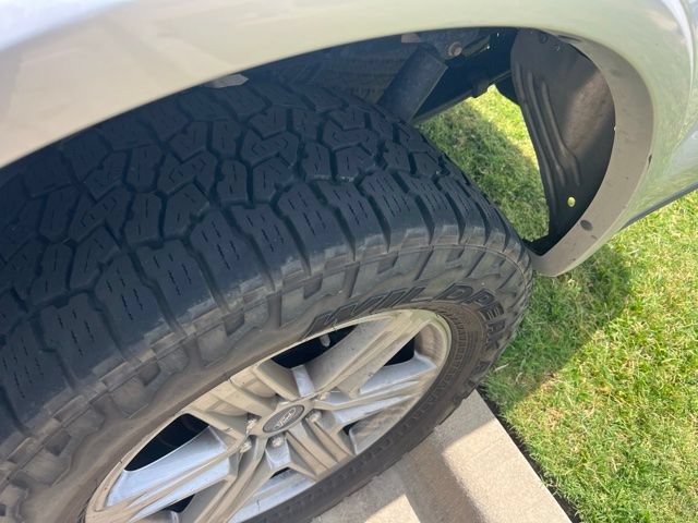 Used 2018 Ford F150 XLT w/ Equipment Group 302A Luxury AWD/4WD image 5