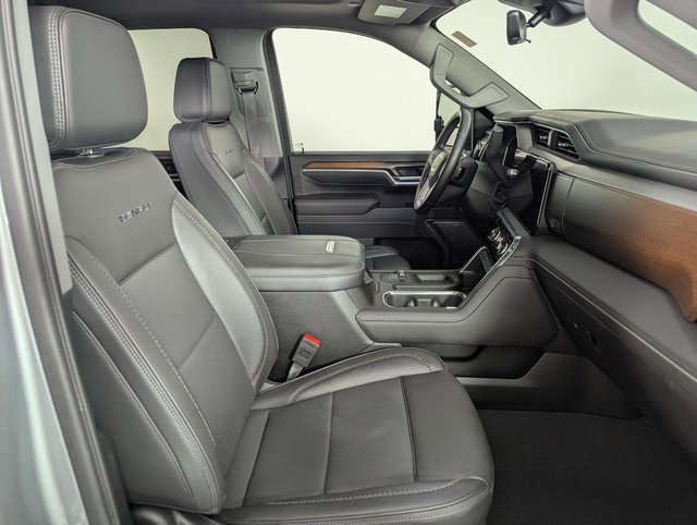 Used 2025 GMC Sierra 2500 Denali image 29