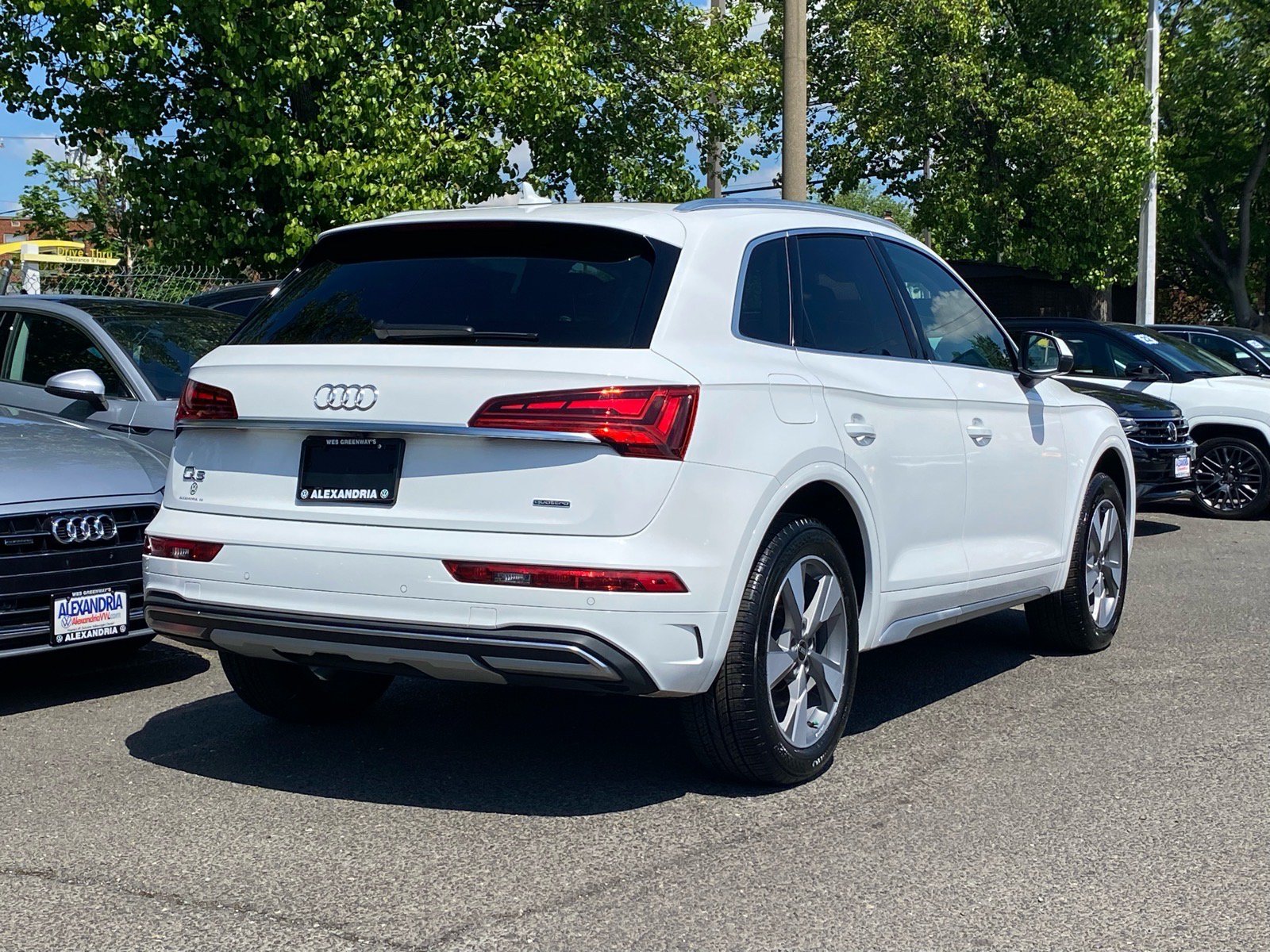 Used 2023 Audi Q5 2.0T Premium AWD/4WD image 3