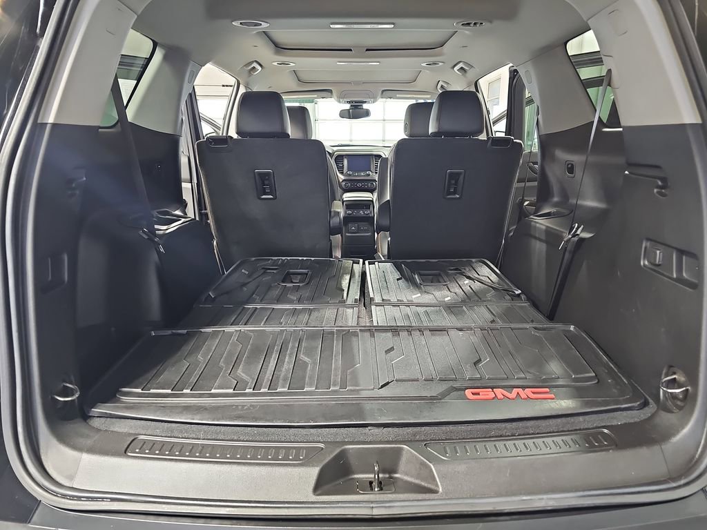 Certified 2023 GMC Acadia AT4 w/ Technology Package image 18