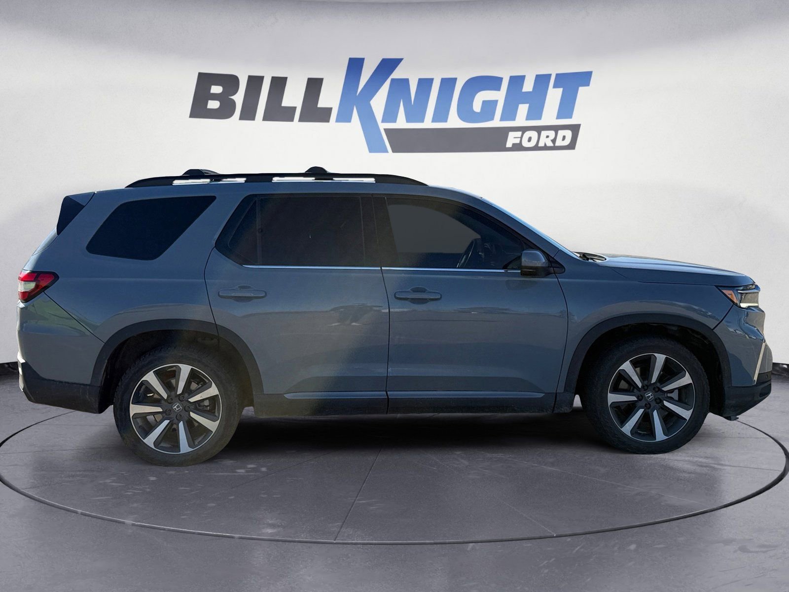 Used 2023 Honda Pilot Elite image 6