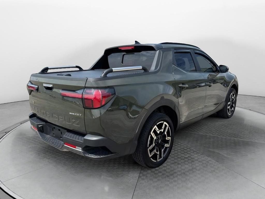 Used 2025 Hyundai Santa Cruz Limited image 3