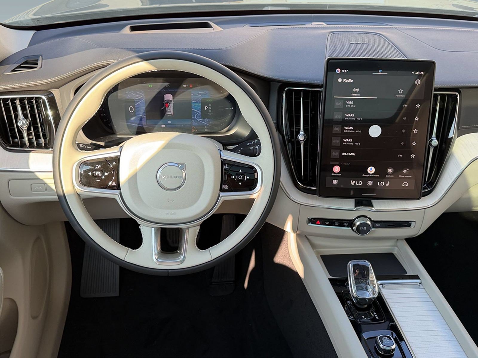 New 2026 Volvo XC60 T8 Ultra w/ Climate Package AWD/4WD image 29