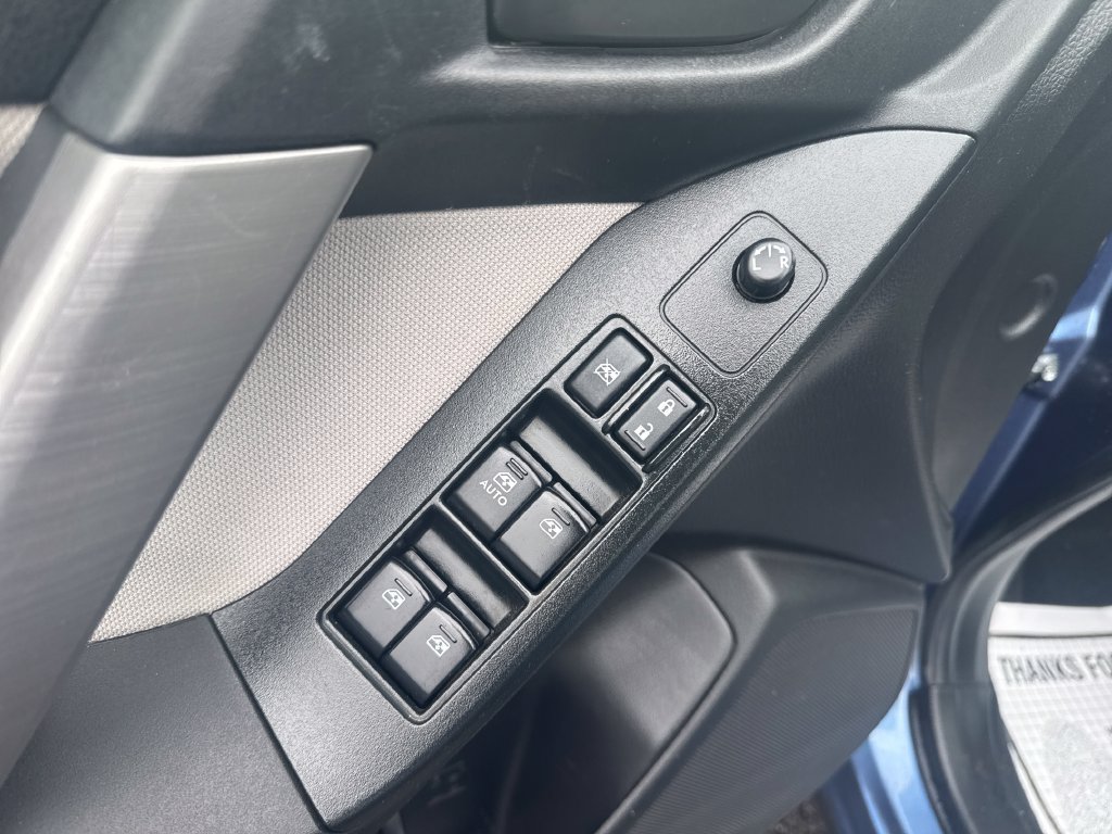 Used 2016 Subaru Forester 2.5i Premium AWD/4WD image 12