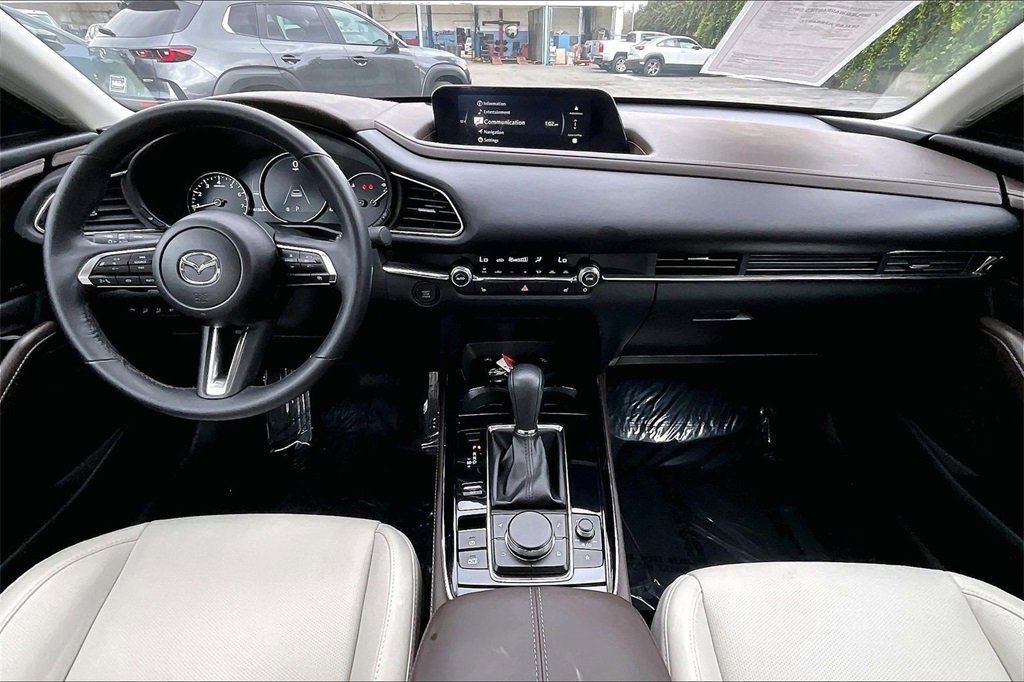 Certified 2025 MAZDA CX-30 AWD 2.5 S w/ Premium Package image 11