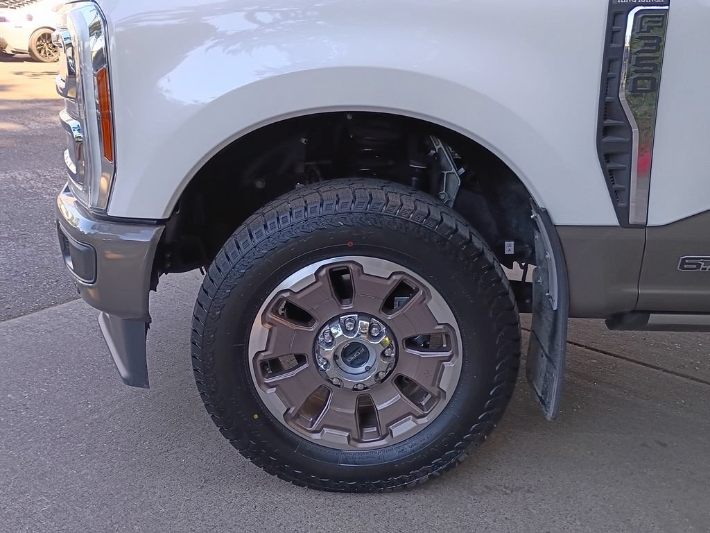 Used 2023 Ford F350 King Ranch AWD/4WD image 8