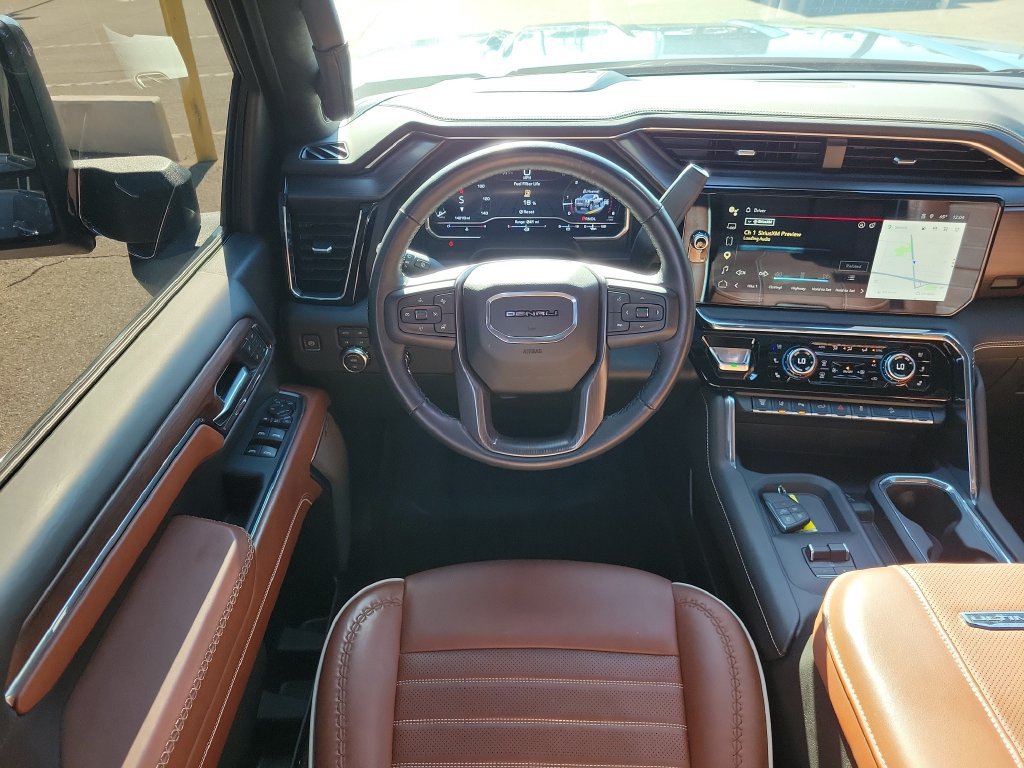 Used 2024 GMC Sierra 2500 Denali Ultimate AWD/4WD image 10