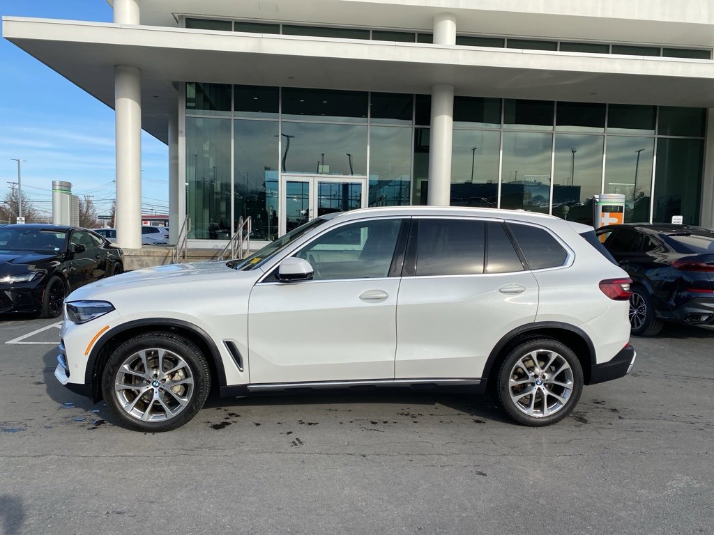 Certified 2022 BMW X5 xDrive40i w/ Premium Package image 11