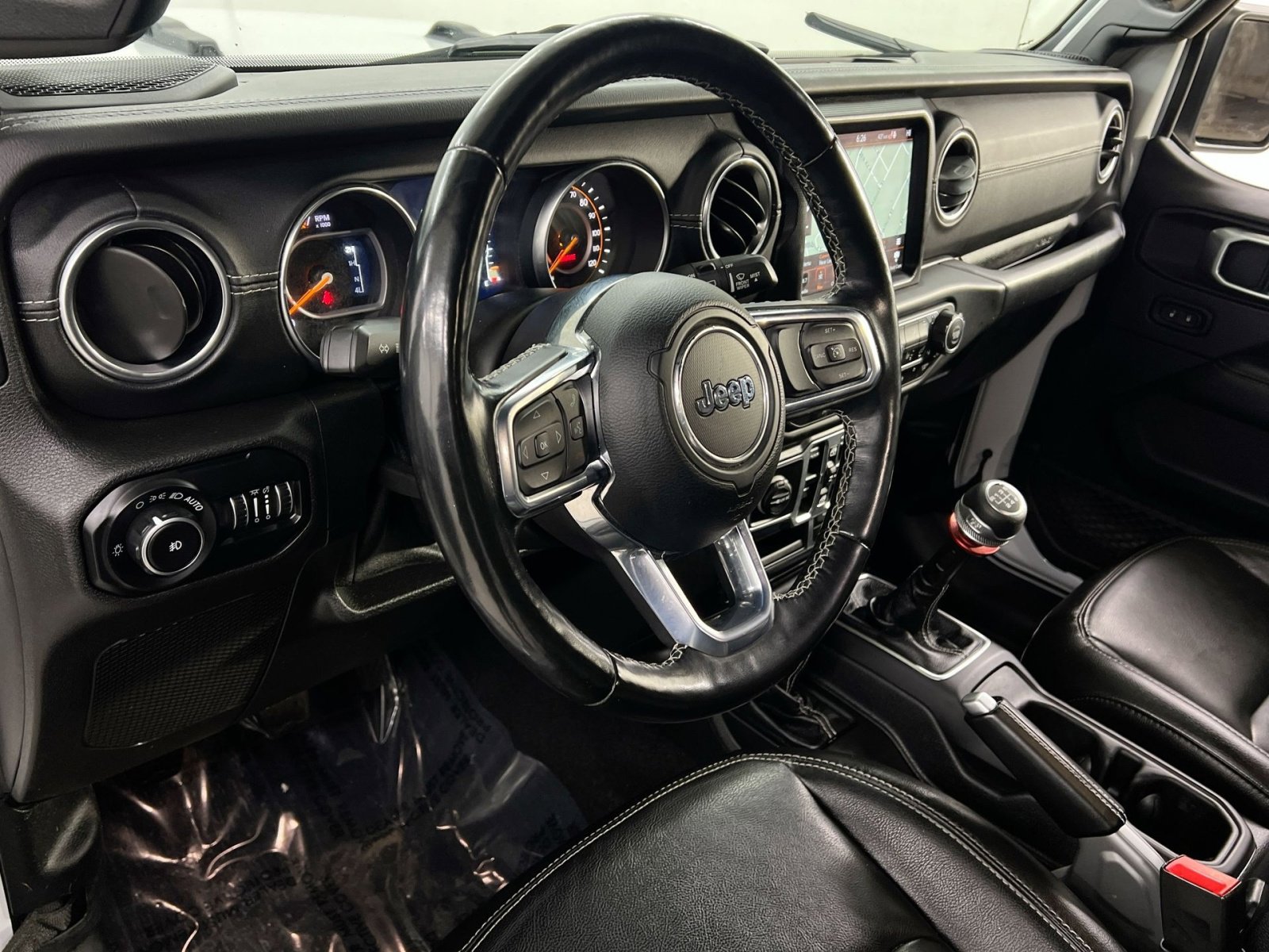 Used 2020 Jeep Wrangler Unlimited Sahara image 7