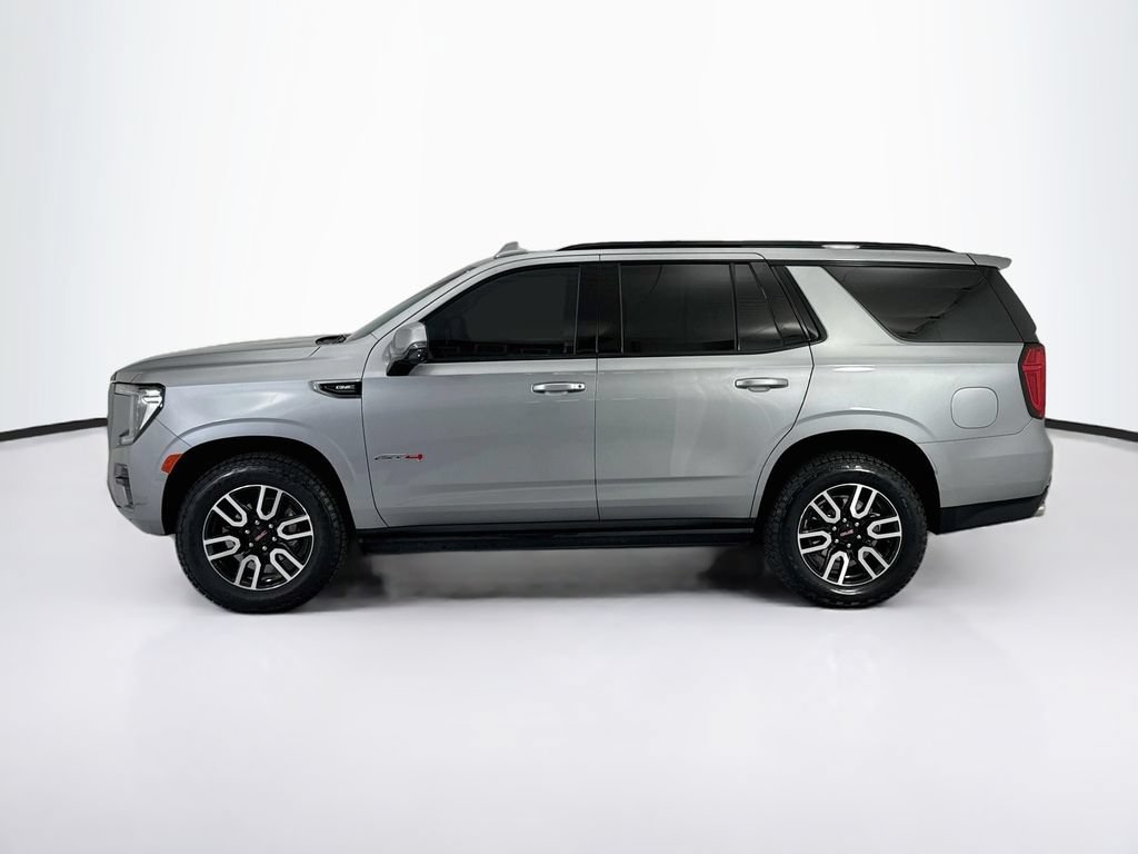 Used 2024 GMC Yukon AT4 w/ Technology Package AWD/4WD image 8