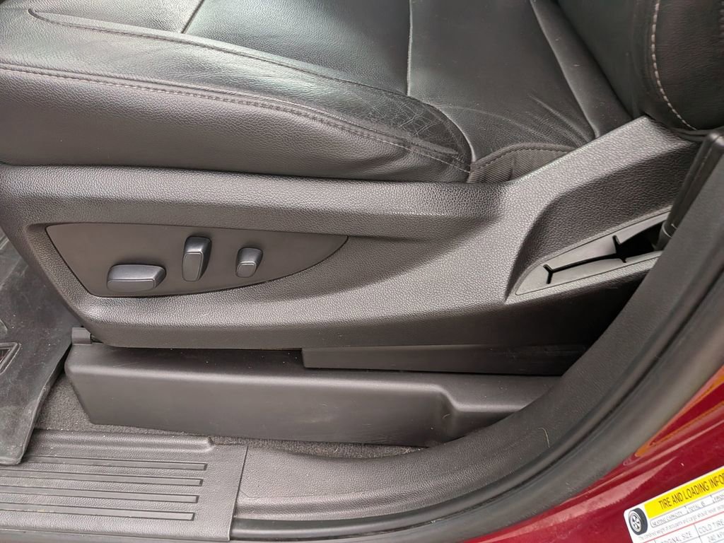 Used 2018 Chevrolet Silverado 1500 LT w/ All Star Edition image 17