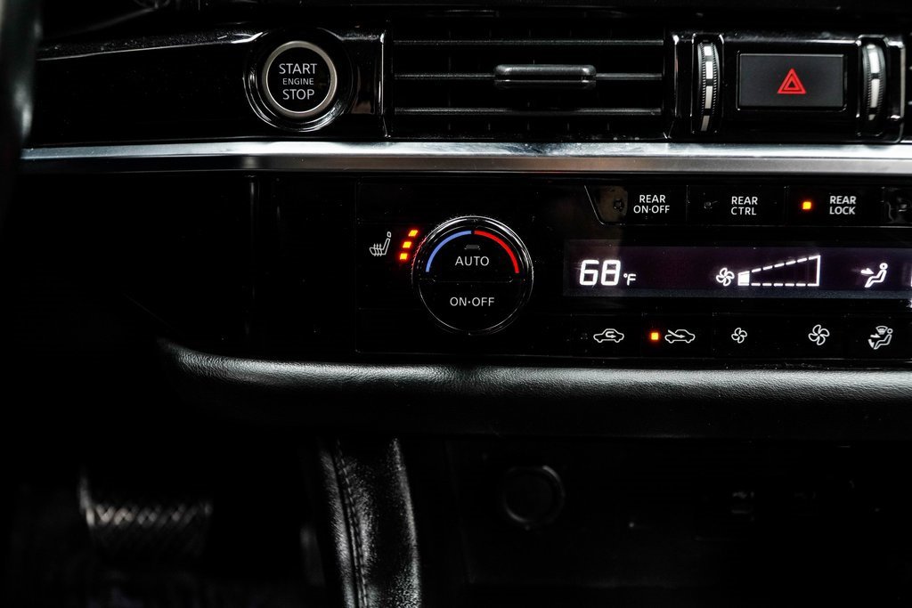 Used 2022 Nissan Pathfinder SL image 25