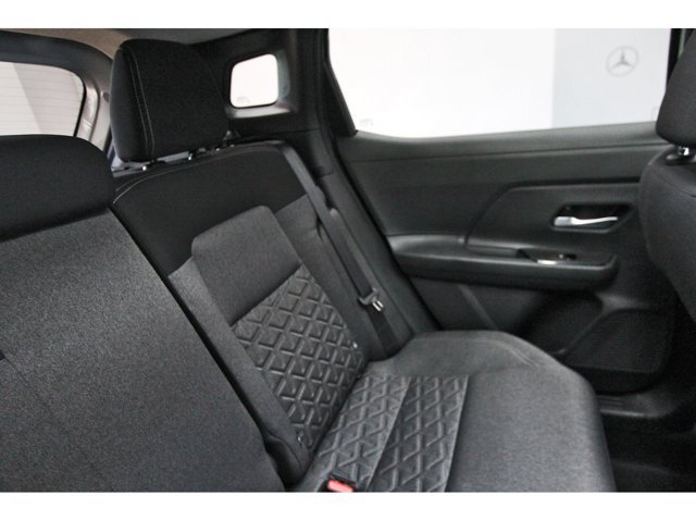 Used 2026 Nissan Kicks SV w/ SV Premium Package FWD image 12