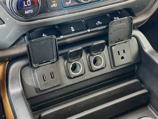 Used 2018 Chevrolet Silverado 1500 LTZ w/ Sport Package AWD/4WD image 19