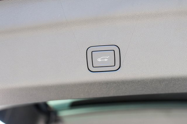 New 2026 GMC Yukon XL Denali image 7