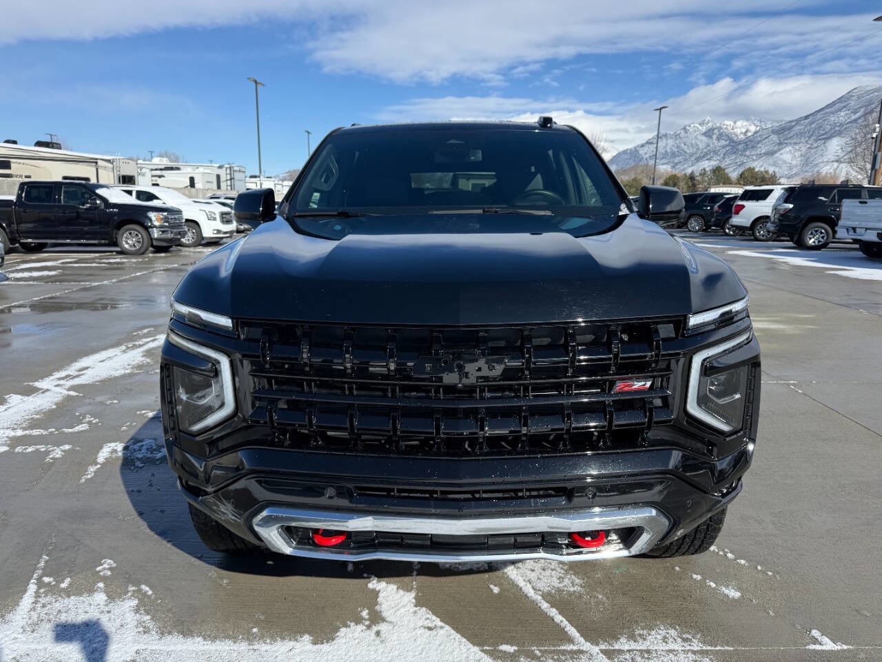 Used 2025 Chevrolet Suburban Z71 image 8