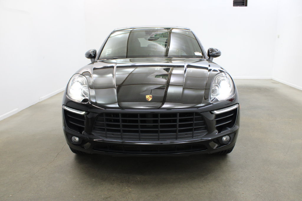 Used 2018 Porsche Macan AWD/4WD image 10