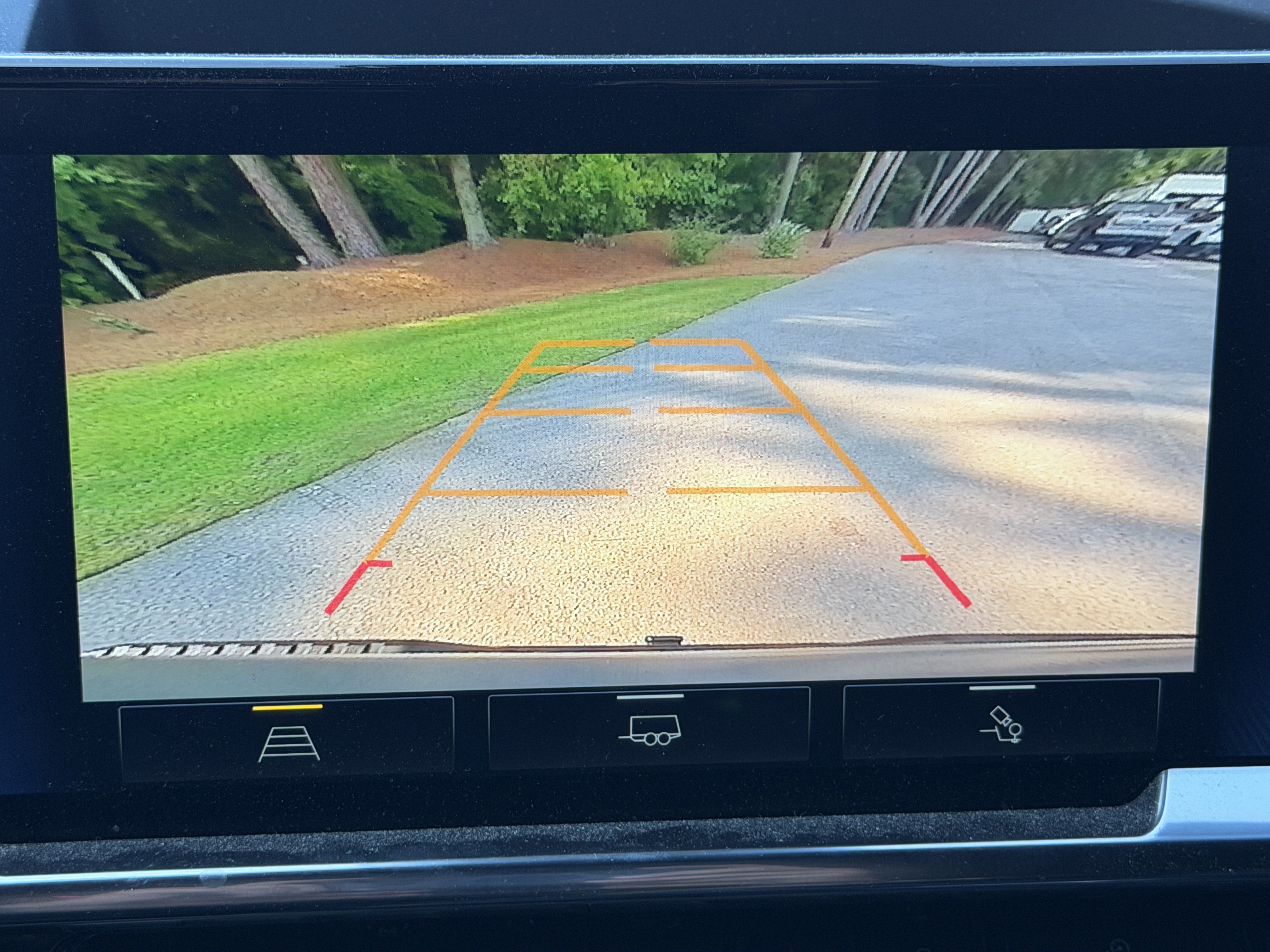 Used 2024 Chevrolet Silverado 1500 LT Trail Boss w/ Convenience Package II AWD/4WD image 9