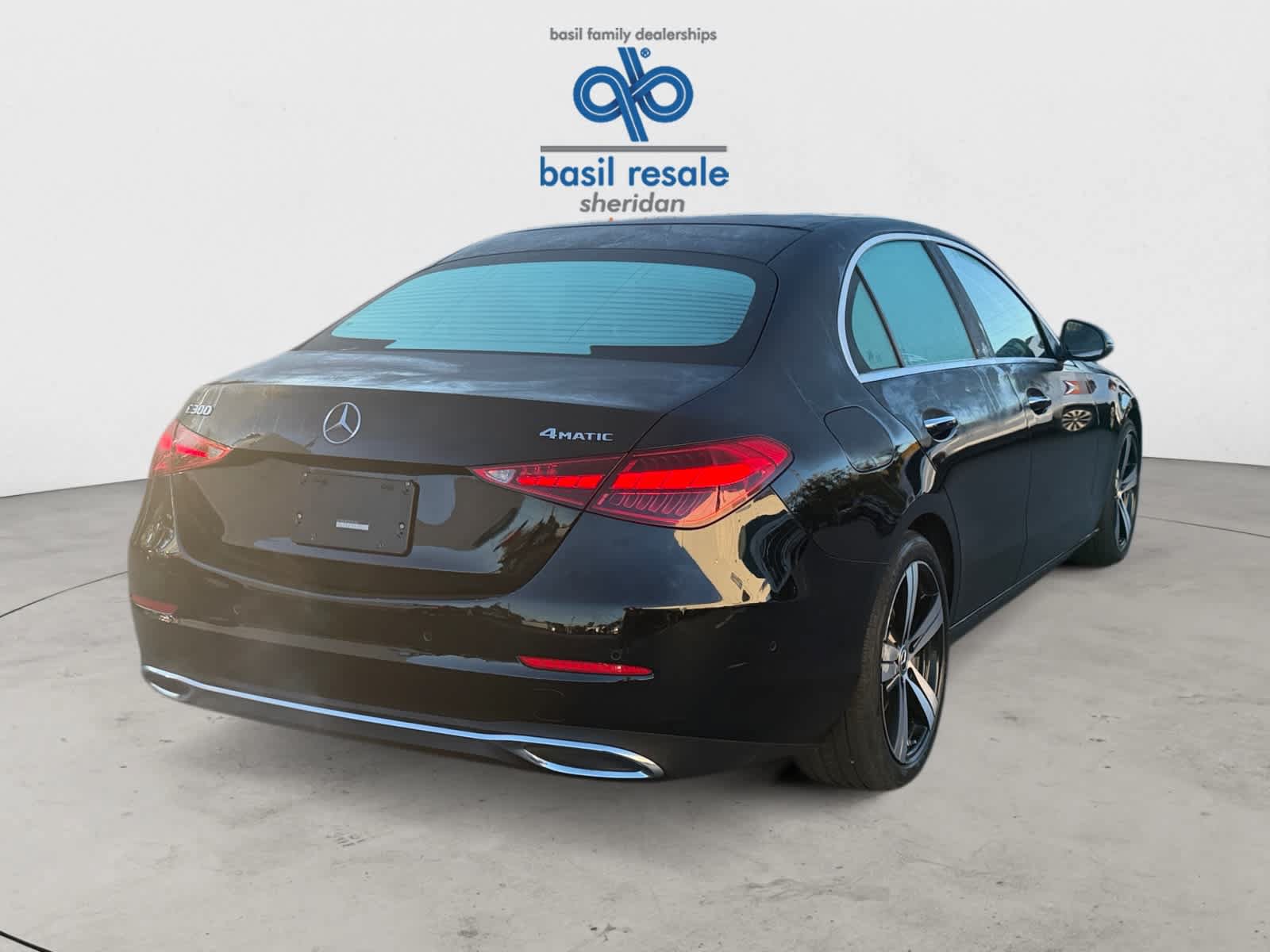Used 2025 Mercedes-Benz C 300 4MATIC Sedan image 6