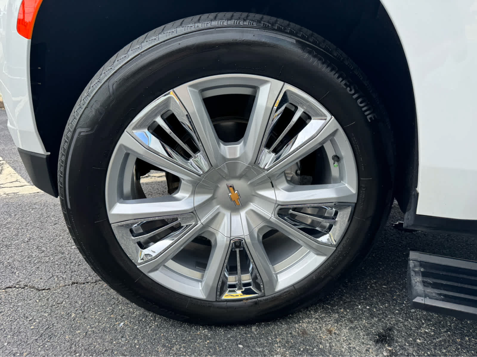 Used 2023 Chevrolet Tahoe High Country AWD/4WD image 9