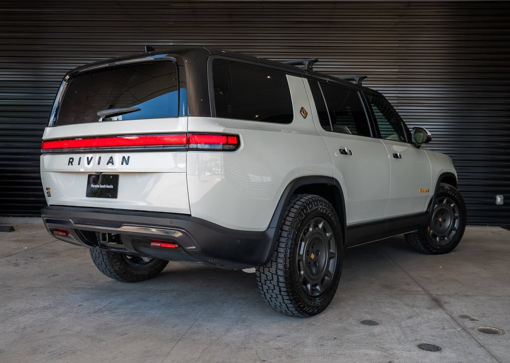 Used 2025 Rivian R1S Premium Dual AWD/4WD image 7