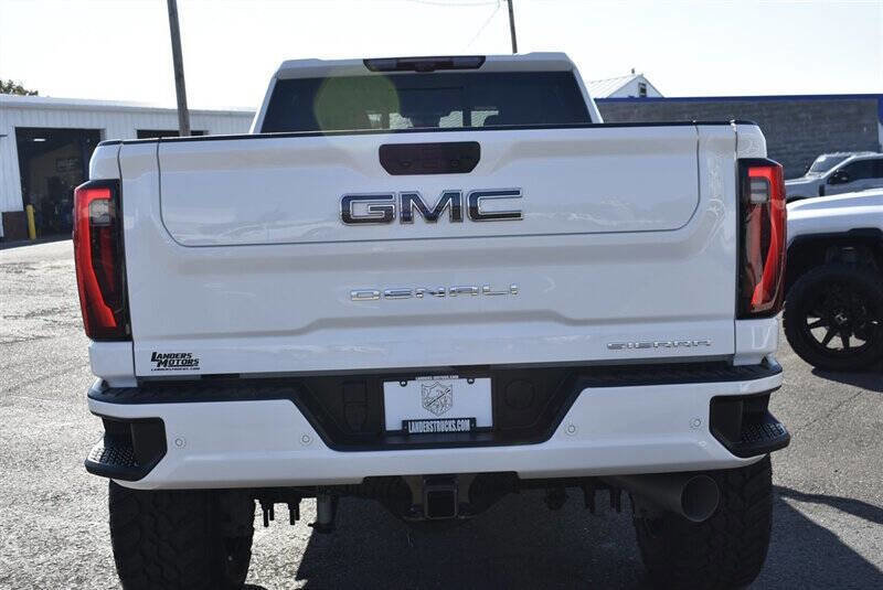 Used 2024 GMC Sierra 3500 Denali Ultimate image 4
