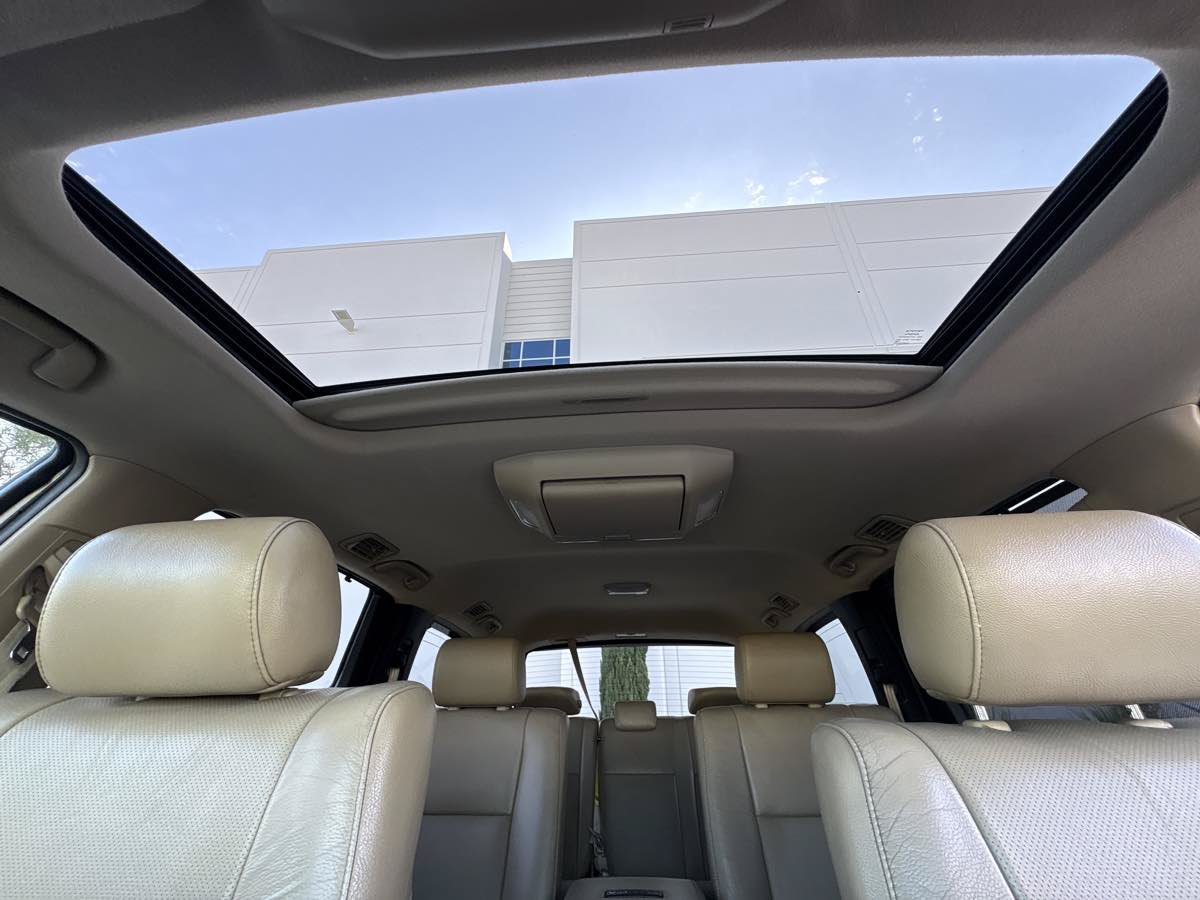 Used 2015 Toyota Sequoia Platinum RWD image 34